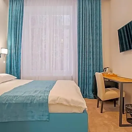 Aparthotel Zoom 3*